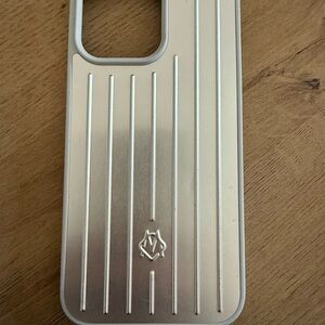 RIMOWA Metallic Silver Phone Cover